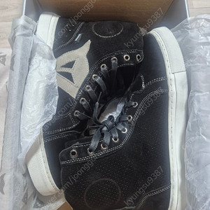 알리 다이네즈 스니커즈 44사이즈 새상품