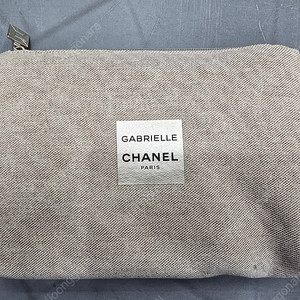 가브리엘 샤넬 파우치