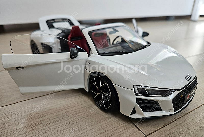 [1:18] 켕파이 / R8 스파이더 / 화이트--4