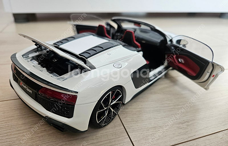[1:18] 켕파이 / R8 스파이더 / 화이트--7