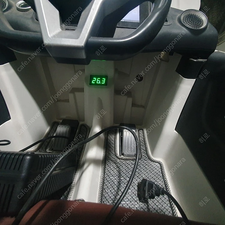 헤네스 브룬 t870 전동 자동차 이미지