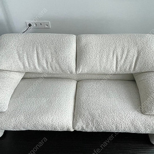 까시나 cassina 마라룽가 2인 쇼파 팝니다. 이미지