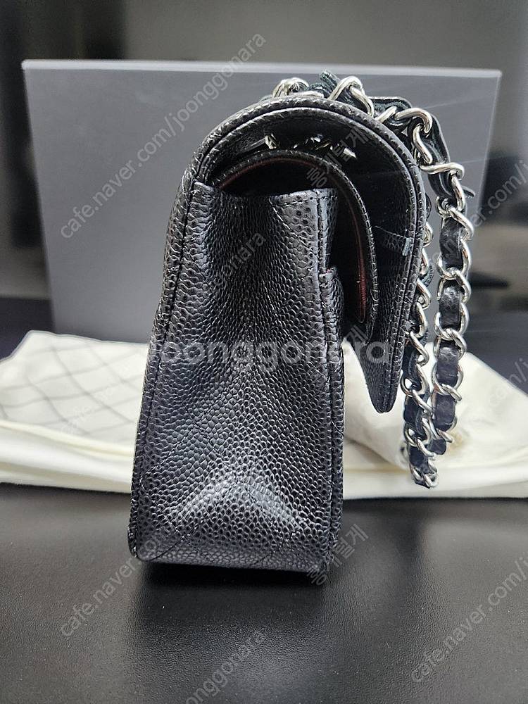 샤넬 클래식 플랩백 스몰 캐비어 은장 (22년)--2