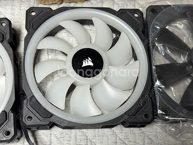 NZXT 크라켄 KRAKEN Z73 팝니다.--8
