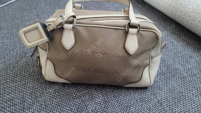 프라다 가방 명품백 이미지