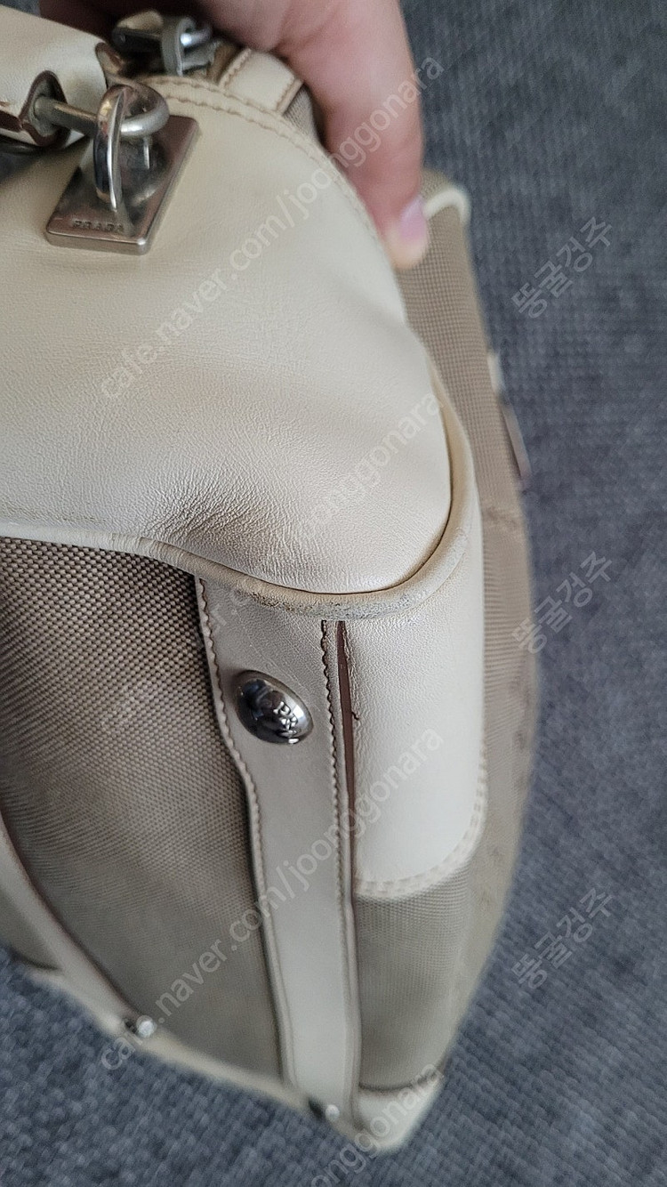 프라다 가방 명품백 이미지