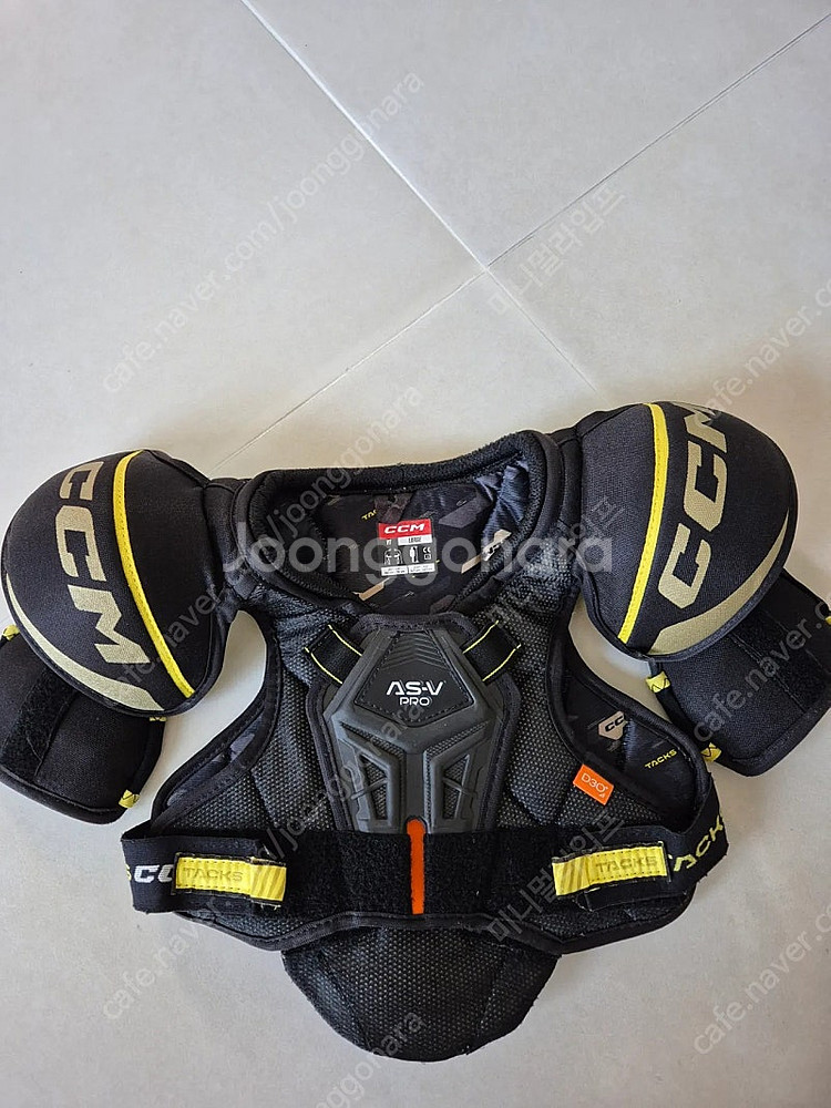 아이스하키 최상급라인장비 일괄 판매합니다--4