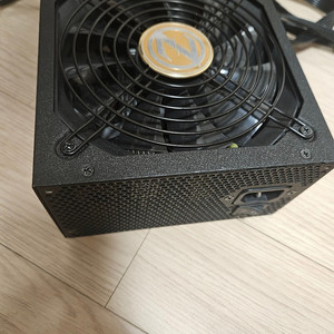 잘만 700w 파워 풀모듈러 gold 등급