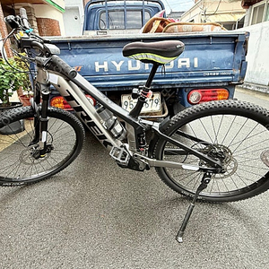 2022년식 트렉 파워플라이 FS4 e-MTB