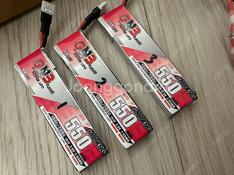 k110s용 배터리와 vifly 멀티충전기 팝니다--2