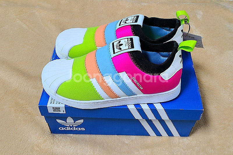 [새상품] 정품 아디다스키즈 슈퍼스타 운동화(210)--6