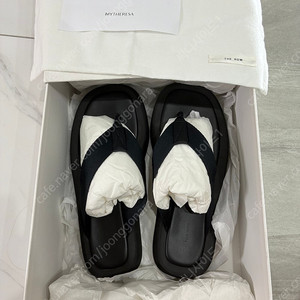 더로우 긴자 샌들