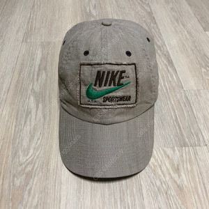 [19,000] (ONE SIZE) 00's 나이키 NSW 스포츠웨어 베이지 라이트 볼캡 모자
