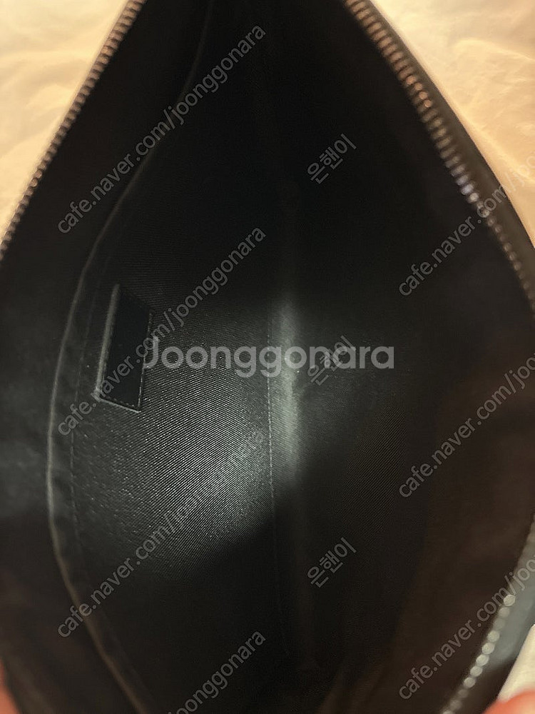 루이비통 M81570 포쉐트투고 클러치 저렴히 판매합니...--8