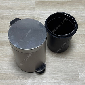 이케아 에콜른 휴지통 베이지 3L 스테인리스 스틸 팝니다.
