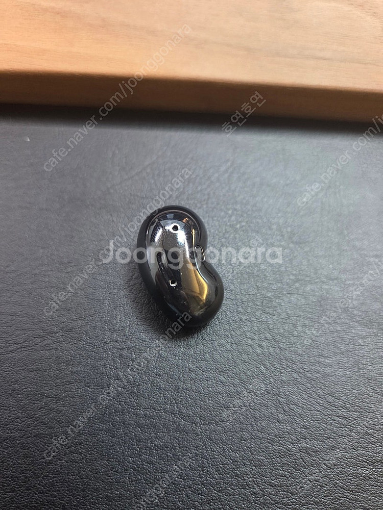 버즈 라이브 오른쪽만 판매 합니다.--0