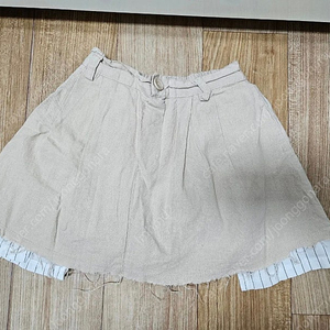 가격내림.하나코코.포크칩스치마바지 득템하세요.
