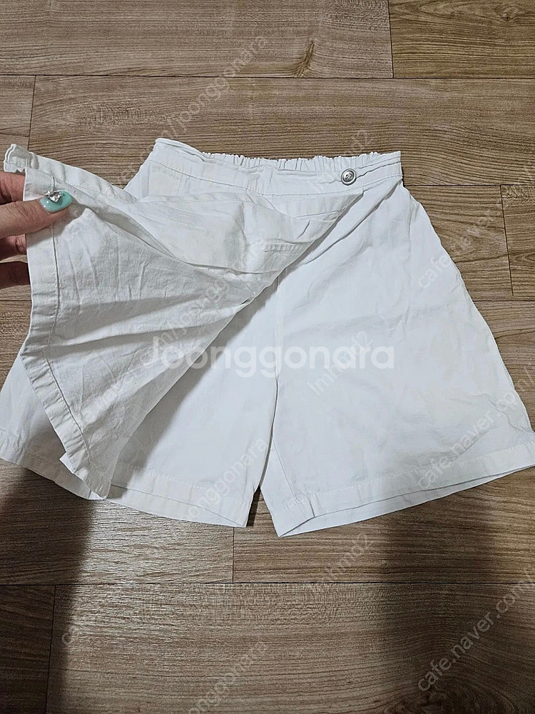 가격내림.하나코코.포크칩스치마바지 득템하세요.--6
