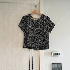망고매니플리즈 floria wrap blouse