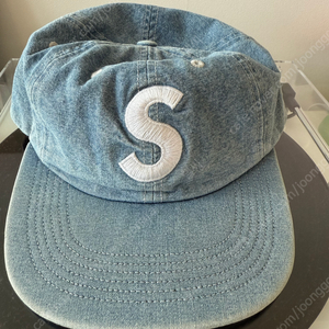 슈프림 S로고 데님 볼캡 모자 판매합니다