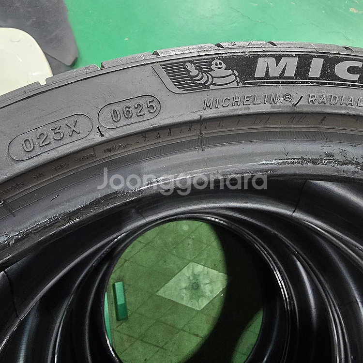 245 35 19 ps4s 한대분 팝니다 120--0