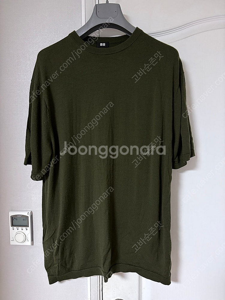 XL) 유니클로 Uniqlo 작년 인기반팔티 2장 일괄--3