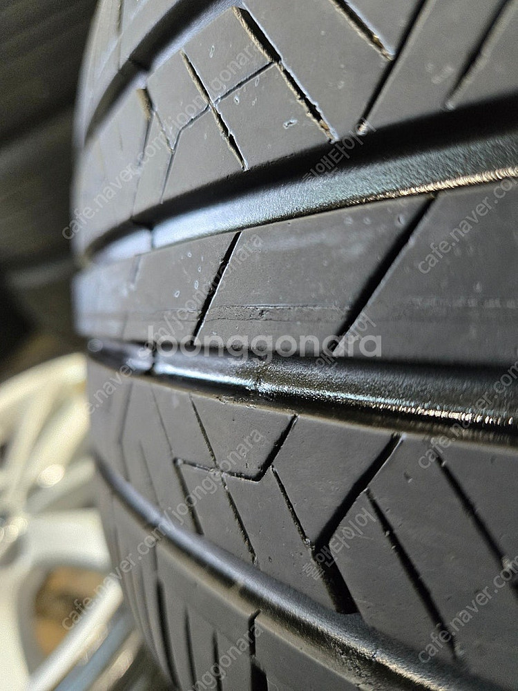(판매) i40 17인치 휠타이어 판매합니다--5