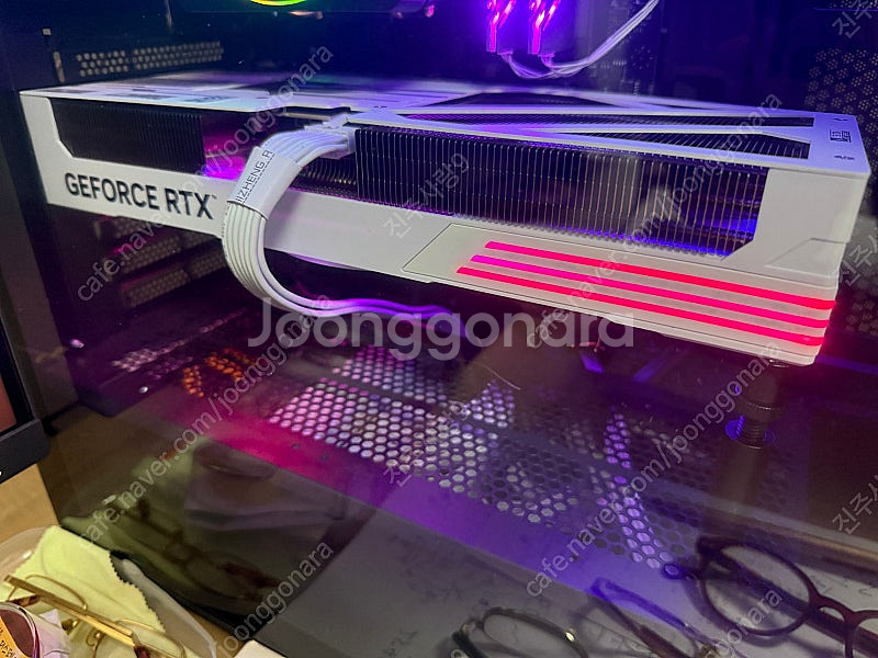 GALAX RTX 5070 Ti 화이트 풀박스--6