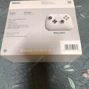 8Bitdo 무선 블루투스 컨트롤러 NS버전 화이트 / 화이트 (팔얼블)
