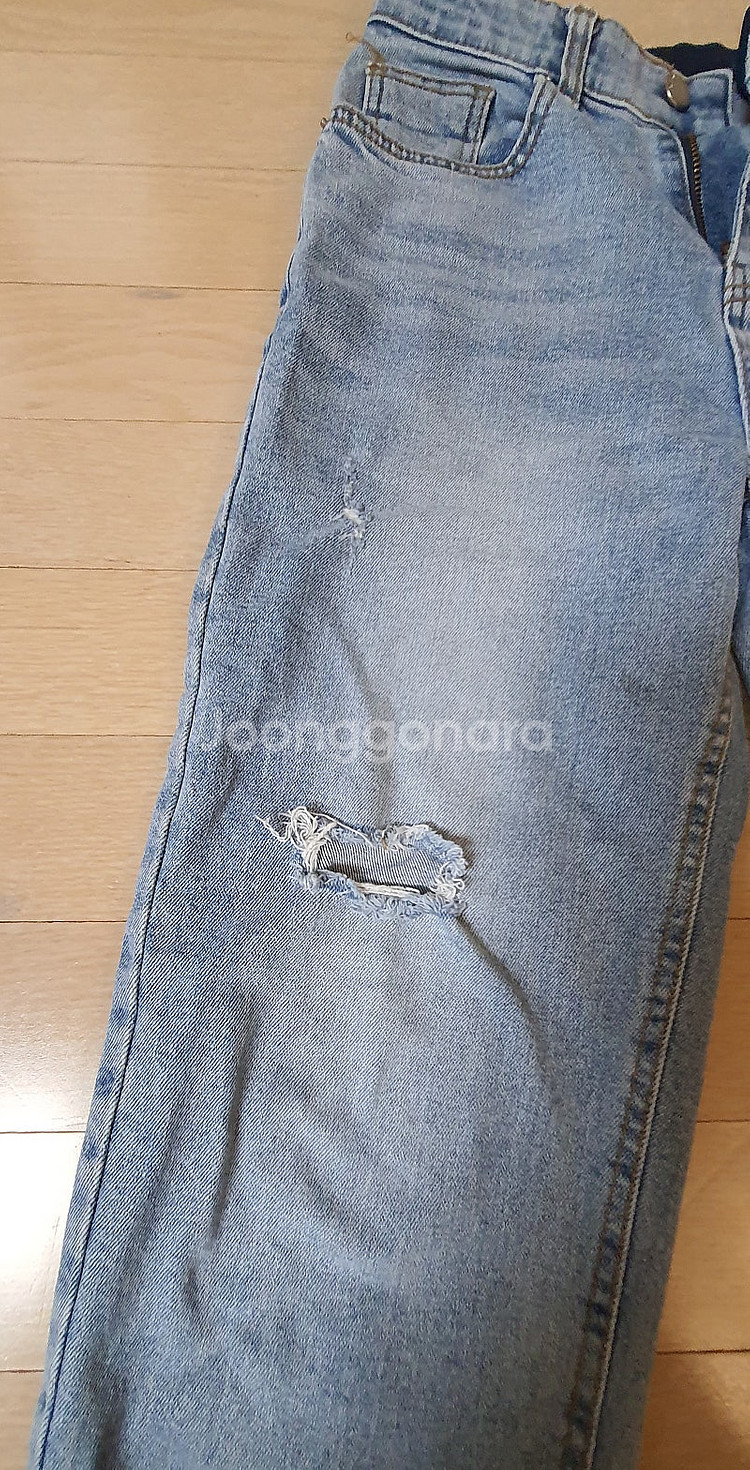 시에로 찢어진 청바지--2