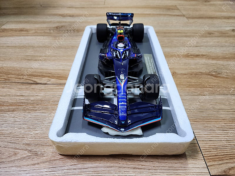 1:18 / 미니챔프, 핫휠 / Renault R25 ...--1