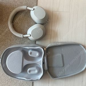 소니 WH-1000XM5 헤드폰 판매