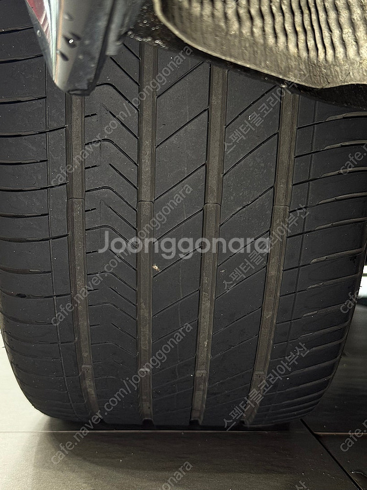 BMW F10 613m 순정 휠 타이어--4
