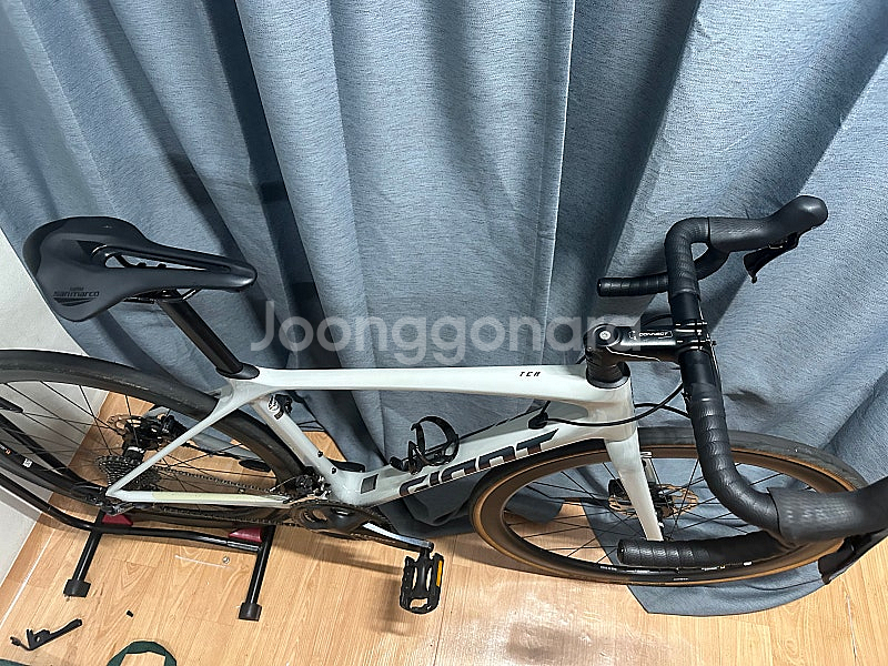 자이언트 tcr 어드밴스 1+ 풀카본&카본휠--4