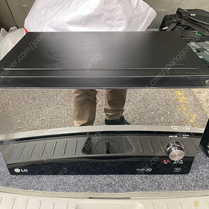 LG 1000W 전자레인지 MW25B