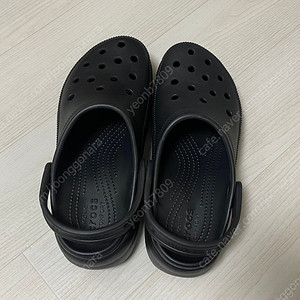 크록스 클래식 플랫폼 클로그 블랙 260