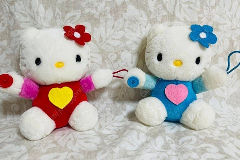 고전뽀실이키티커텐홀더허그키티곰키티타이니참로즈키티컵 이미지