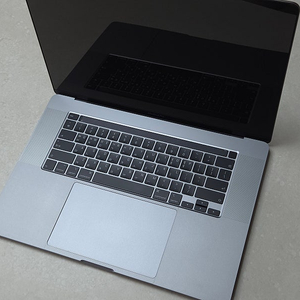 맥북프로 2019 16인치 i7 2.6GHz 512G_SSD, 5300M외장그래픽 MacBook Pro
