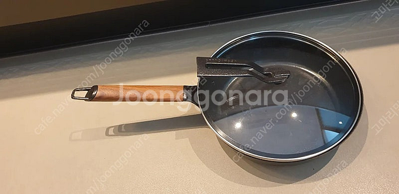 버미큘라 주물 법랑 무쇠 후라이팬 24cm--7