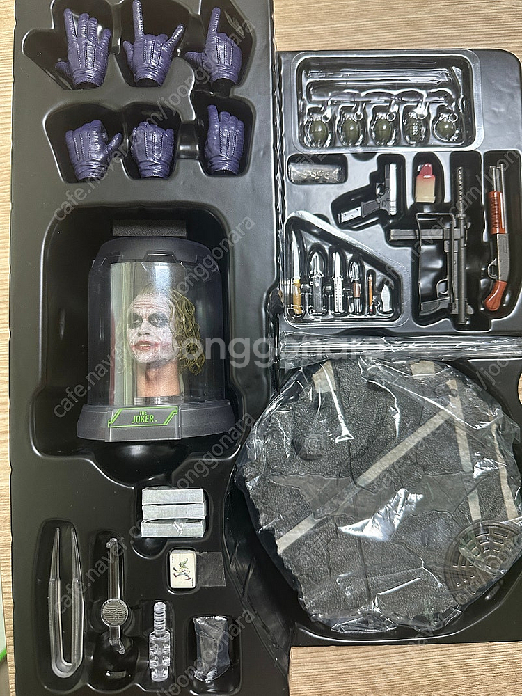 핫토이 아티산 조커(DX33AE)--1