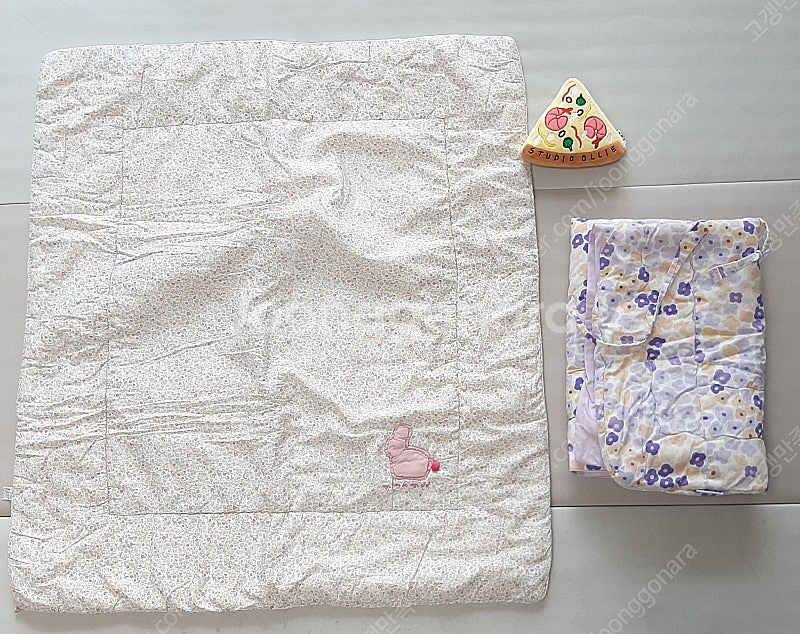 밍크뮤 겉싸개 겸 신생아 이불(+겉싸개 1개, 촉감인형 1개 덤) 택포 45000원에 팔아요~--0