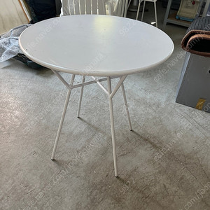 화이트 철제테이블