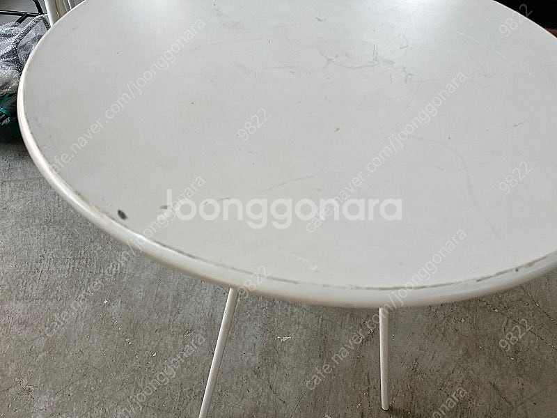 화이트 철제테이블--1