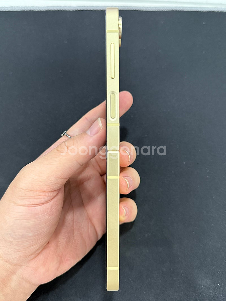 갤럭시Z플립6 옐로우 256GB F741 45만원 깨끗...--2