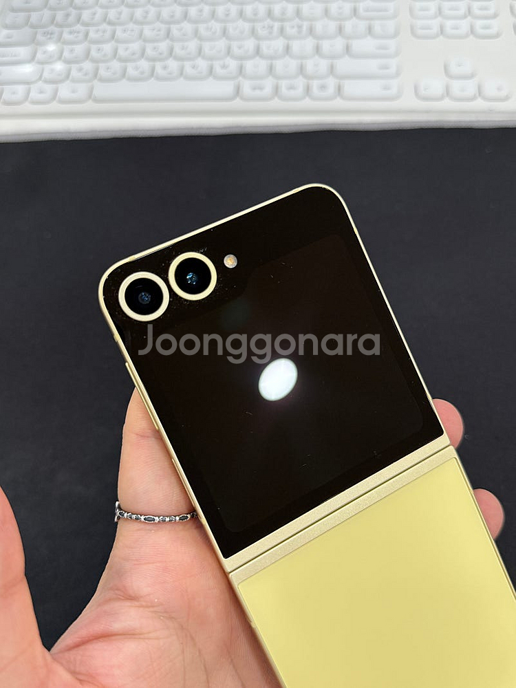 갤럭시Z플립6 옐로우 256GB F741 45만원 깨끗...--7