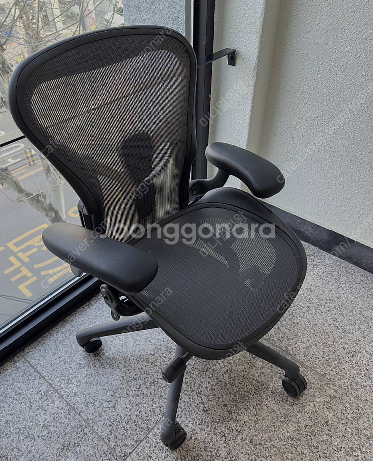 허먼밀러 뉴 에어론 풀펑션 A사이즈 국내정품 + 헤드레...--0