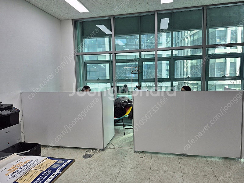 ((휴가철 미리예약)) 깔끔, 이쁨 사무실파티션 싸게 ...--1
