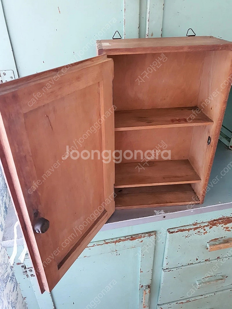 영국빈티지 파인우드 벽장 약장 매디컬캐비넷 소가구--4