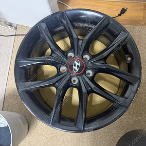 벨로스터 js 1.6t 순정 18인치 유광 블랙 휠