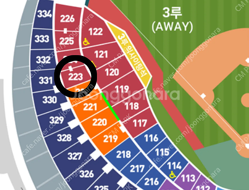 8월 10일(일) LG vs 한화, 3루 레드석 223...--0